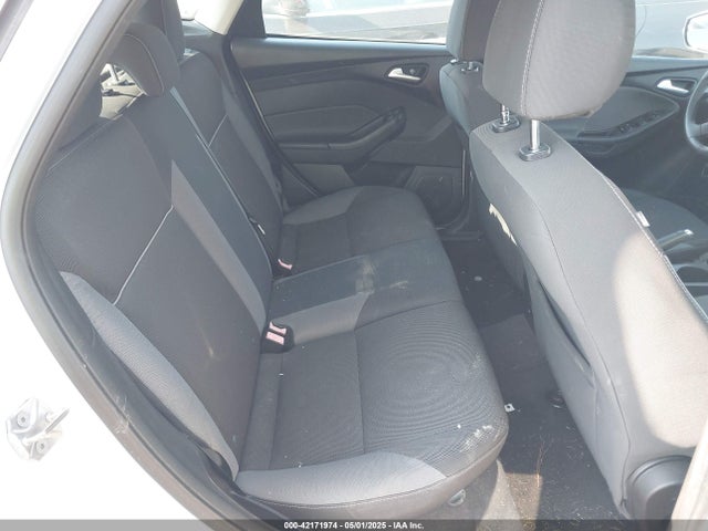 1FADP3K28EL386918 Ford FOCUS SE
