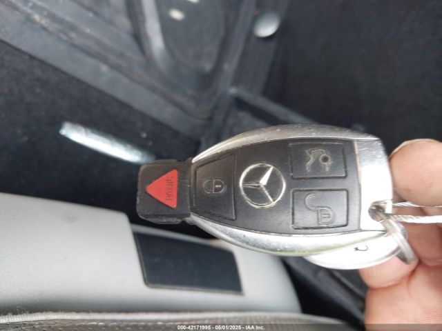 2010 MERCEDES-BENZ E 550 WDDHF7CB9AA220889 Photo 10