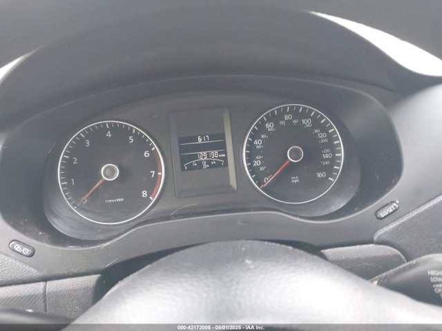 3VWD17AJ3EM225383 Volkswagen Jetta 1.8t Se