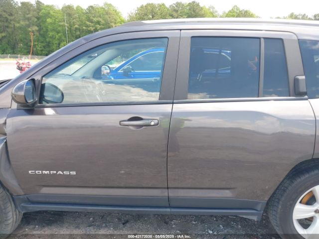 1C4NJDEB3GD713675 Jeep Compass Latitude