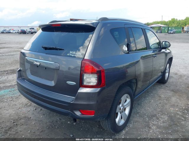 1C4NJDEB3GD713675 Jeep Compass Latitude