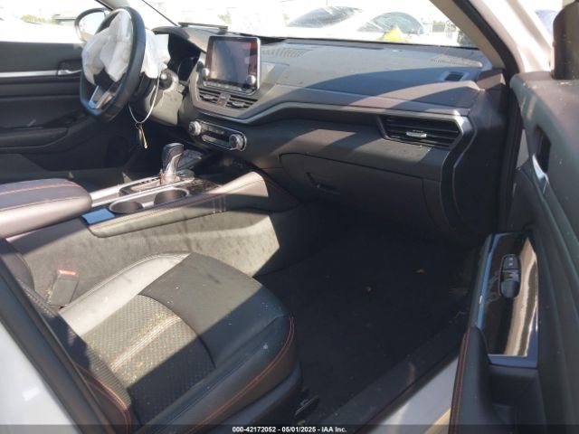 1N4BL4CV0RN313828 Nissan Altima