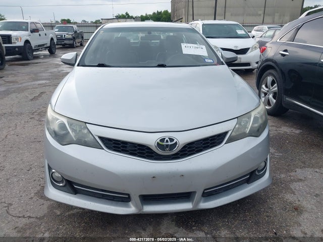 4T1BF1FK1EU323362 Toyota CAMRY SE