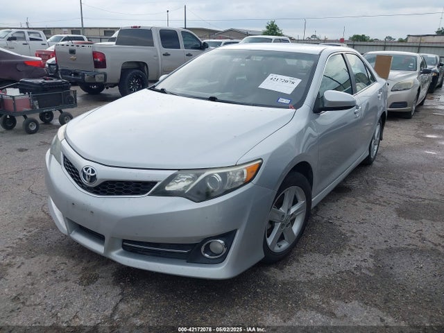 4T1BF1FK1EU323362 Toyota CAMRY SE