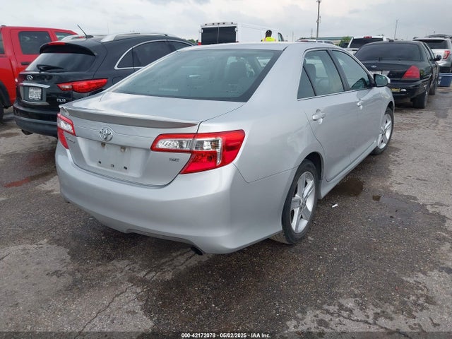 4T1BF1FK1EU323362 Toyota CAMRY SE