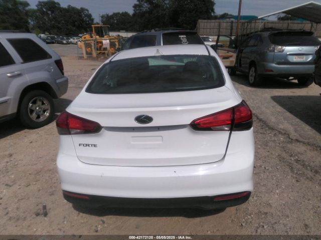 3KPFK4A7XJE235618 KIA FORTE LX