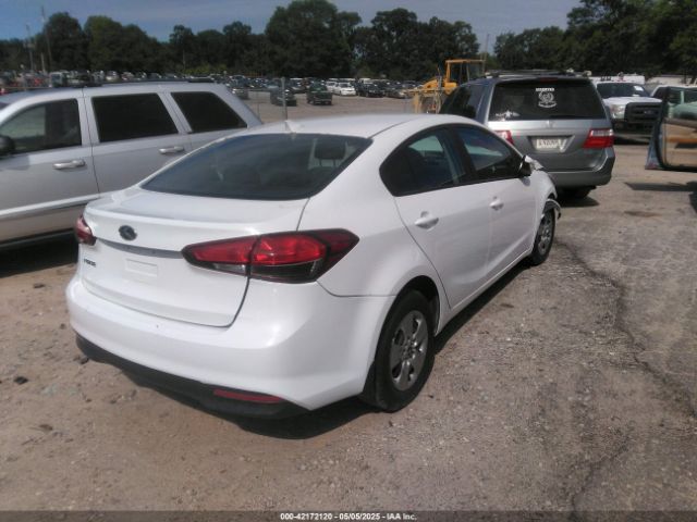 3KPFK4A7XJE235618 KIA FORTE LX