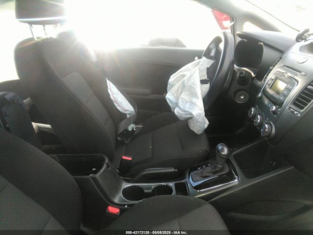 3KPFK4A7XJE235618 KIA FORTE LX