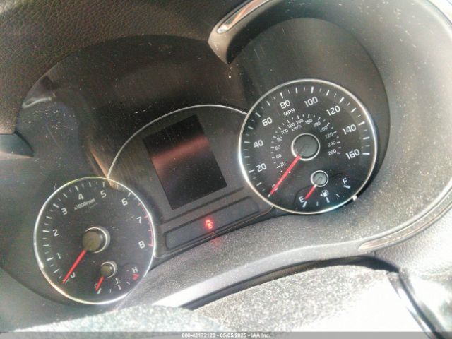 3KPFK4A7XJE235618 KIA FORTE LX