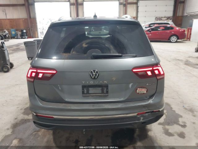 3VV0B7AX2NM042934 Volkswagen Tiguan 2.0t S