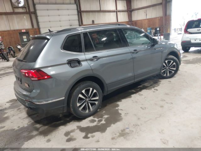 3VV0B7AX2NM042934 Volkswagen Tiguan 2.0t S