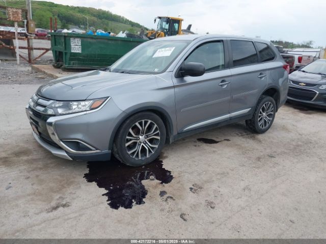 JA4AZ2A32JZ004749 Mitsubishi Outlander Es