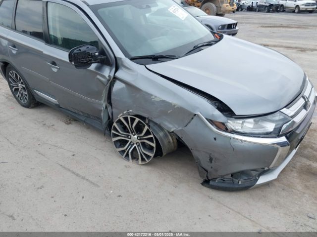 JA4AZ2A32JZ004749 Mitsubishi Outlander Es
