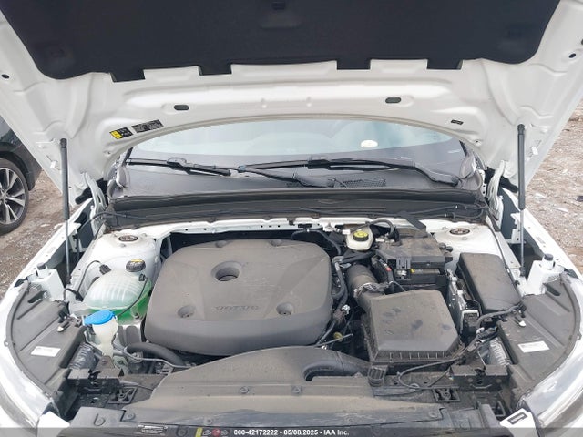 YV4162UM0N2648040 Volvo Xc40 T5 R-design