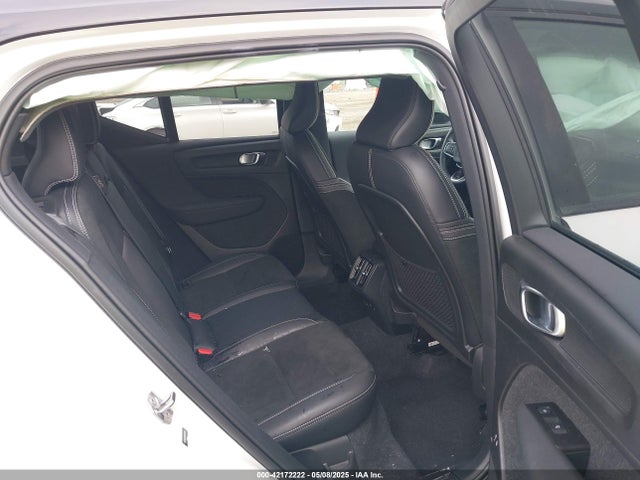 YV4162UM0N2648040 Volvo Xc40 T5 R-design