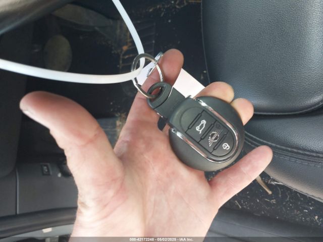 2017 MINI CLUBMAN WMWLU1C5XH2F27820 Photo 10