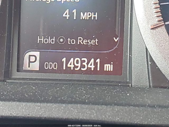 5TDYK3DC6GS724009 Toyota Sienna Xle 8 Passenger