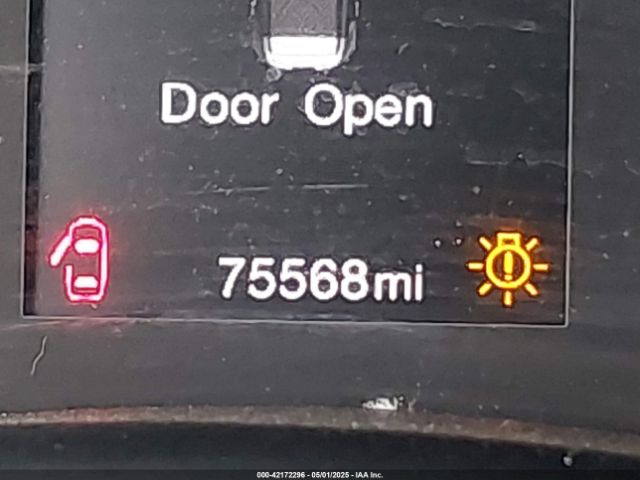 ZACCJBBT0FPB76457 Jeep Renegade Latitude
