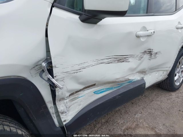 ZACCJBBT0FPB76457 Jeep Renegade Latitude