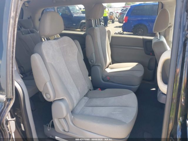 KNDMG4C73E6552951 KIA SEDONA LX