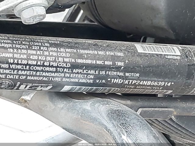 2022 HARLEY-DAVIDSON FLTRXS 1HD1KTP24NB663914 Photo 9