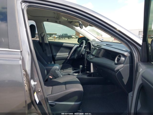 JTMWFREV0JJ727278 Toyota Rav4 Xle
