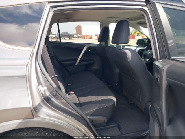 JTMWFREV0JJ727278 Toyota Rav4 Xle