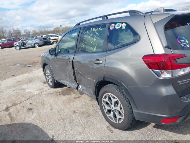 JF2SKAGC1KH434894 Subaru Forester Premium