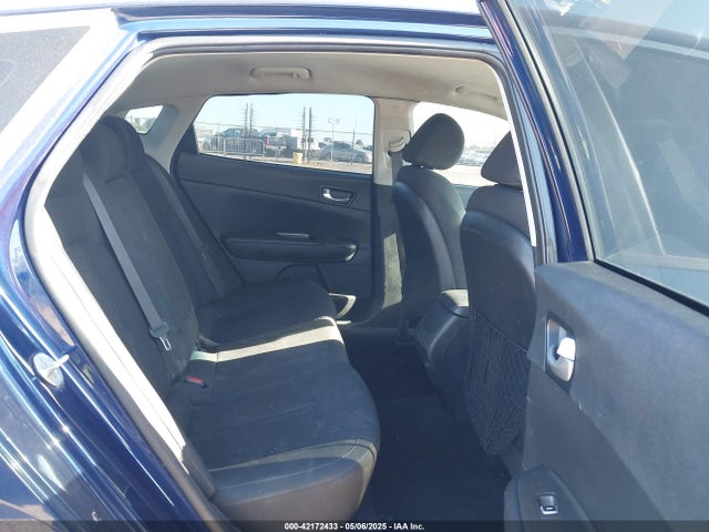 5XXGT4L37KG277717 KIA gdi