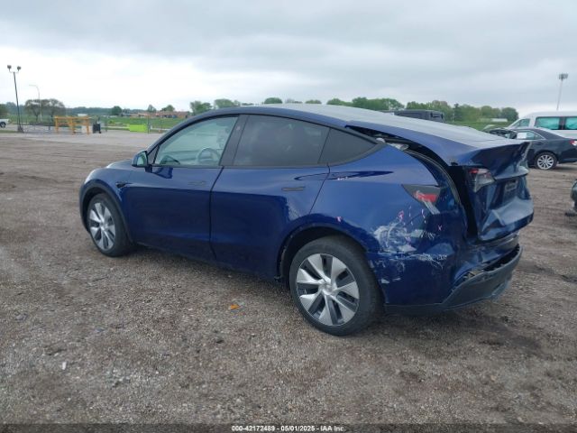 2023 TESLA MODEL Y 7SAYGDEE0PF840787 Photo 2