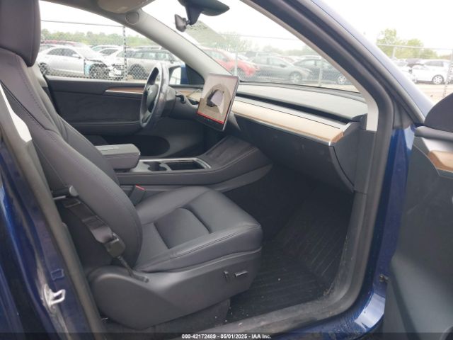 2023 TESLA MODEL Y 7SAYGDEE0PF840787 Photo 4