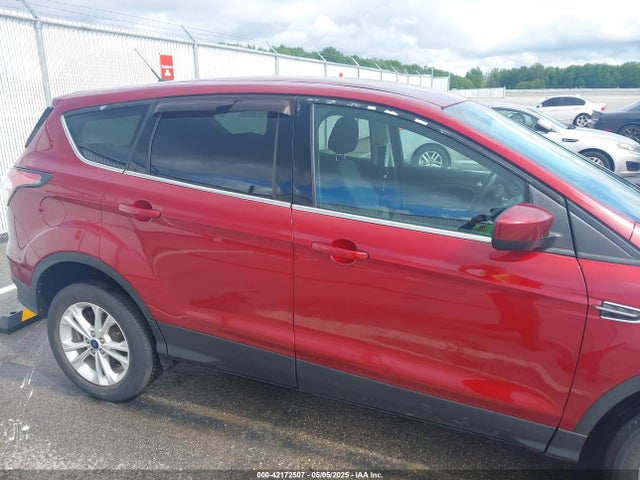 1FMCU0GD5HUA37443 Ford ESCAPE SE