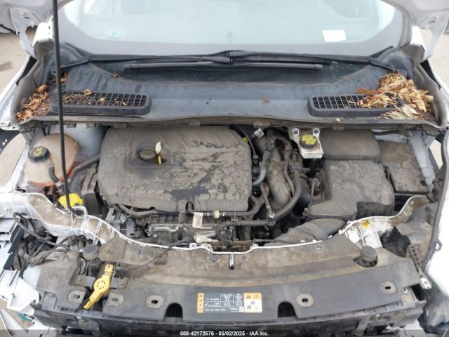1FMCU0GD6HUC27154 Ford ESCAPE SE