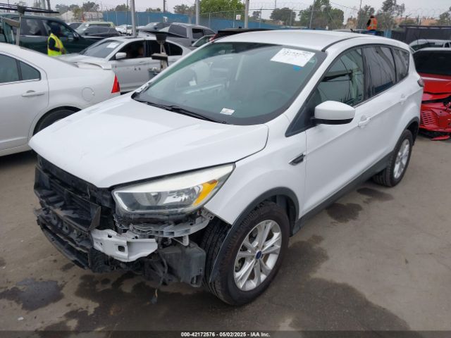 1FMCU0GD6HUC27154 Ford ESCAPE SE