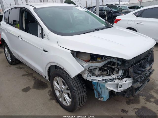 1FMCU0GD6HUC27154 Ford ESCAPE SE