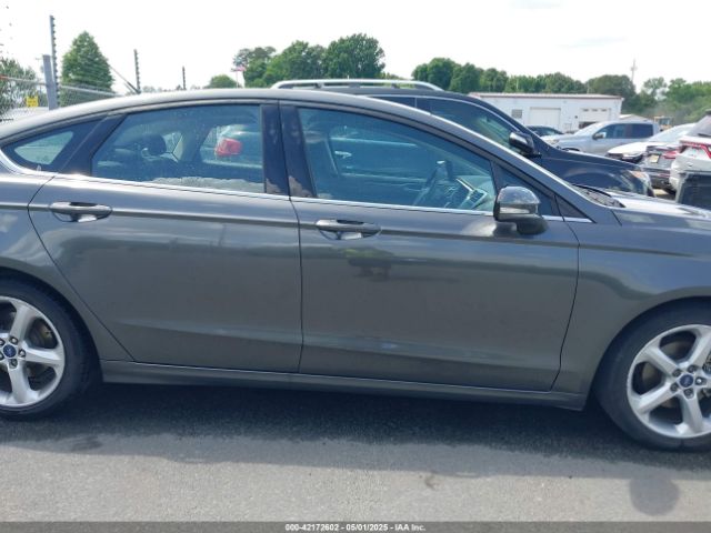 3FA6P0HD0FR300908 Ford FUSION SE