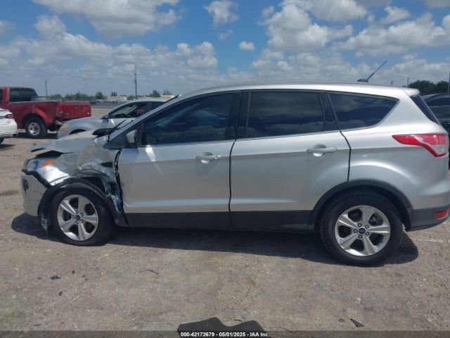 1FMCU0G75GUB56571 Ford ESCAPE SE