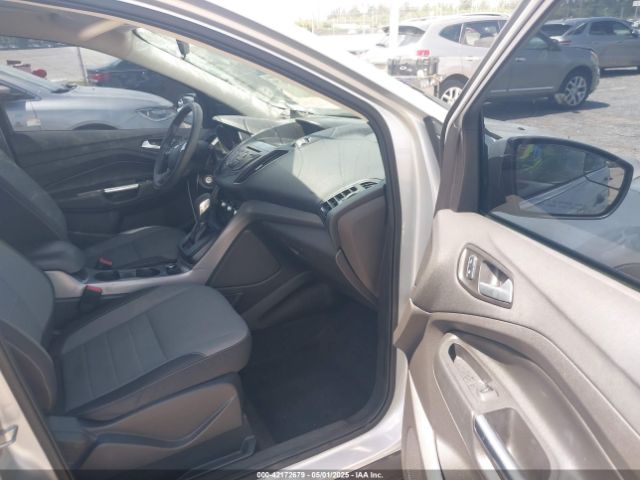 1FMCU0G75GUB56571 Ford ESCAPE SE