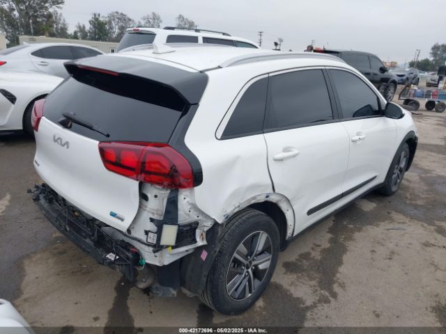 2022 KIA NIRO KNDCB3LC3N5547028 Photo 3