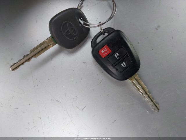 JTDKDTB35G1121651 Toyota Prius C Two