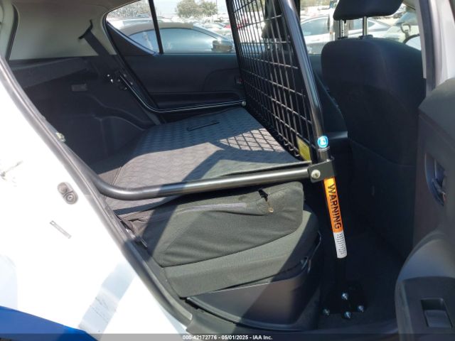 JTDKDTB36G1121951 Toyota Prius C Two