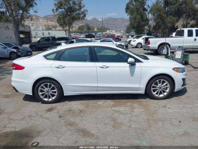 3FA6P0HD0KR269136 Ford FUSION SE