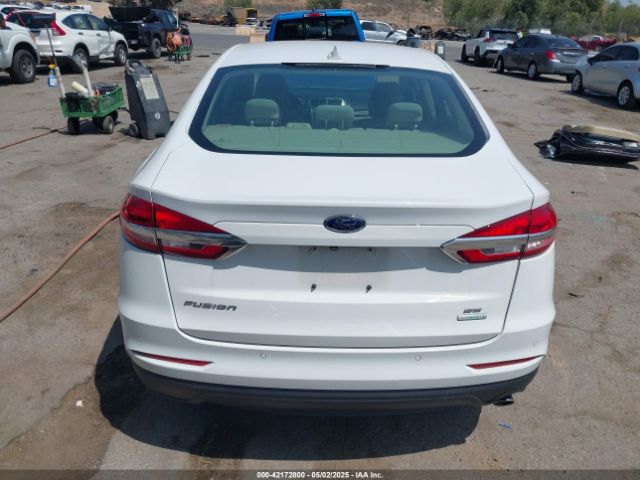3FA6P0HD0KR269136 Ford FUSION SE