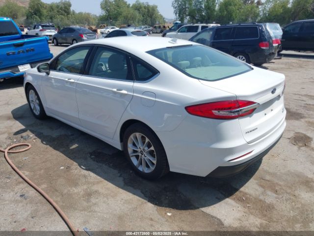 3FA6P0HD0KR269136 Ford FUSION SE