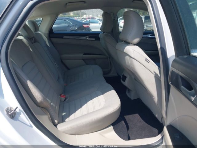 3FA6P0HD0KR269136 Ford FUSION SE