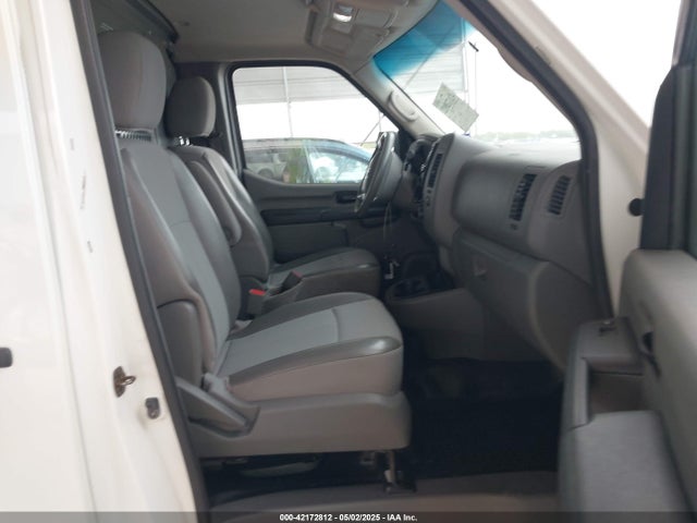 1N6BF0KY8JN801254 Nissan Nv Cargo Nv2500 Hd S V6