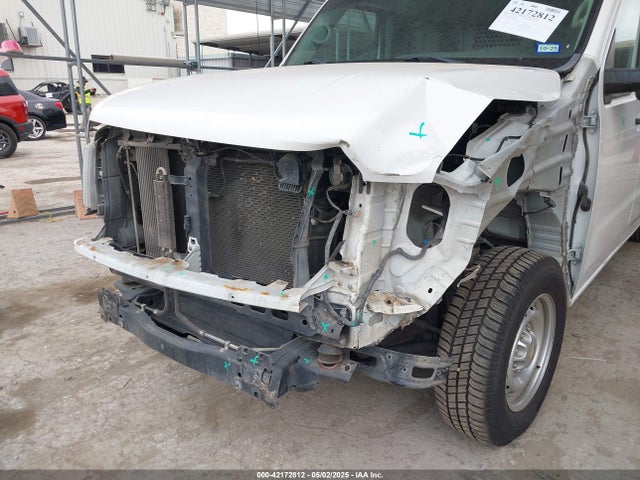 1N6BF0KY8JN801254 Nissan Nv Cargo Nv2500 Hd S V6
