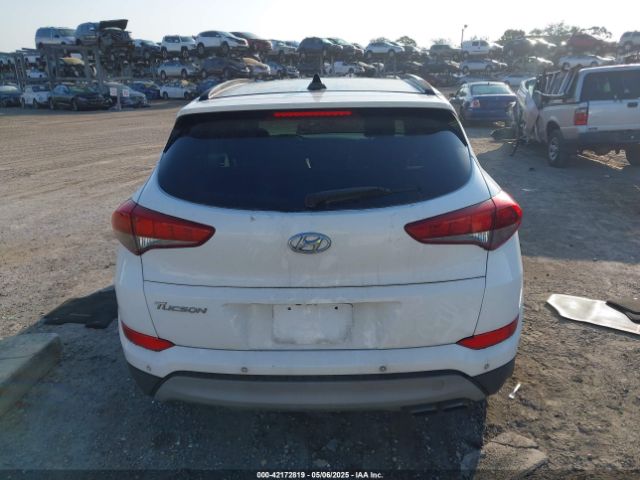 KM8J33A2XJU648190 Hyundai Tucson Value