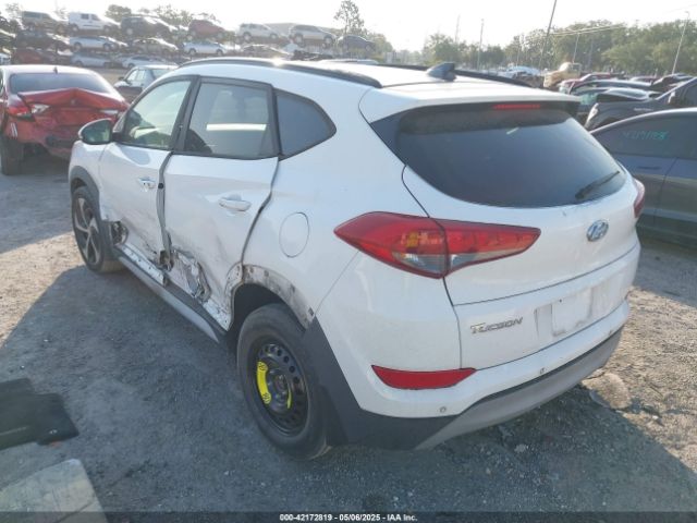KM8J33A2XJU648190 Hyundai Tucson Value