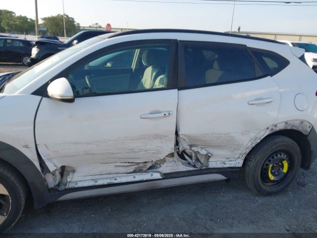 KM8J33A2XJU648190 Hyundai Tucson Value